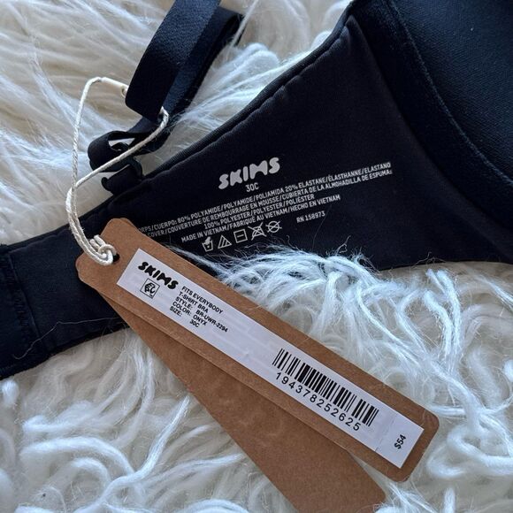 Skims Fits Everybody T-Shirt Bra Onyx Size 30C - Picture 8 of 8